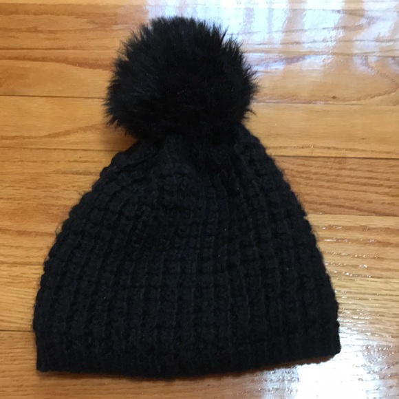 Cute Black Pom Pom Winter Hat - Picture 6 of 6